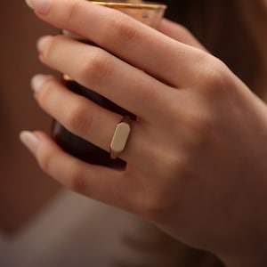 Handmade Gold Engraved Signet Ring For Men and Women / 14k & 18k Gold Signet Ring With Diamond Available in Gold, Rose Gold,White Gold