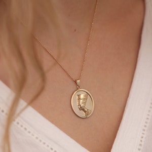 14K Gold Nefertiti Necklace / Handmade Gold Queen Nefertiti Necklace Available in Gold, Rose Gold and White Gold