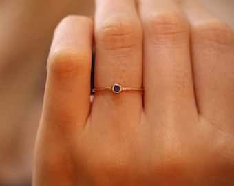Gold Sapphire Ring / Handmade Sapphire  Ring / 14k & 18k Gold Minimalist Ring Available in Gold, Rose Gold, White Gold