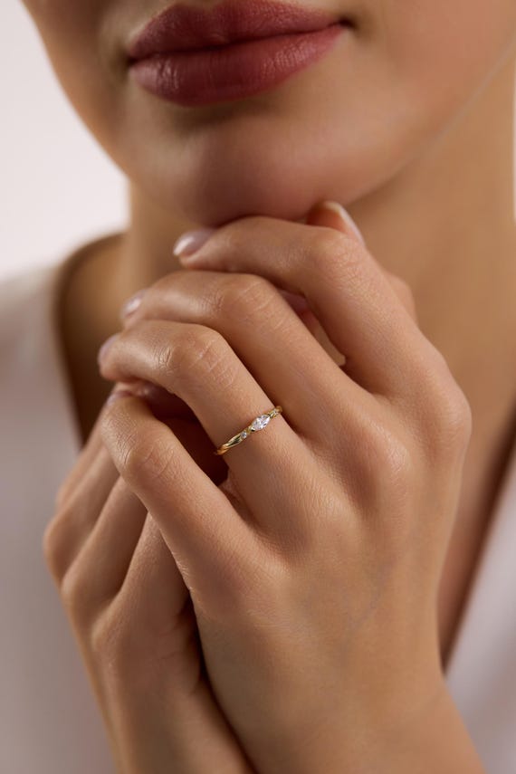 marquise minimal gold rings