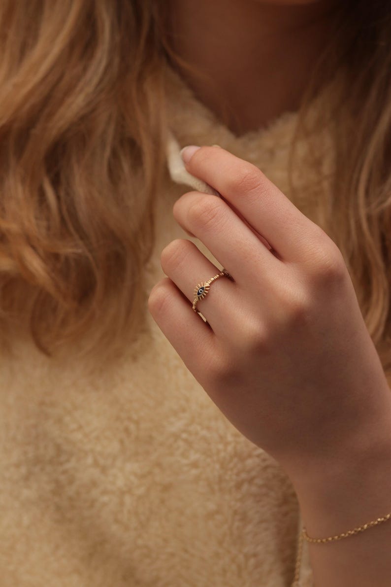 Handmade Gold Enamel Evil Eye Ring / 14k & 18k Evil Eye Ring / Evil Eye Ring Available in Gold, Rose and White Gold 画像 4