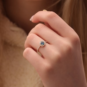 14k Gold London Topaz Ring with Diamond Halo