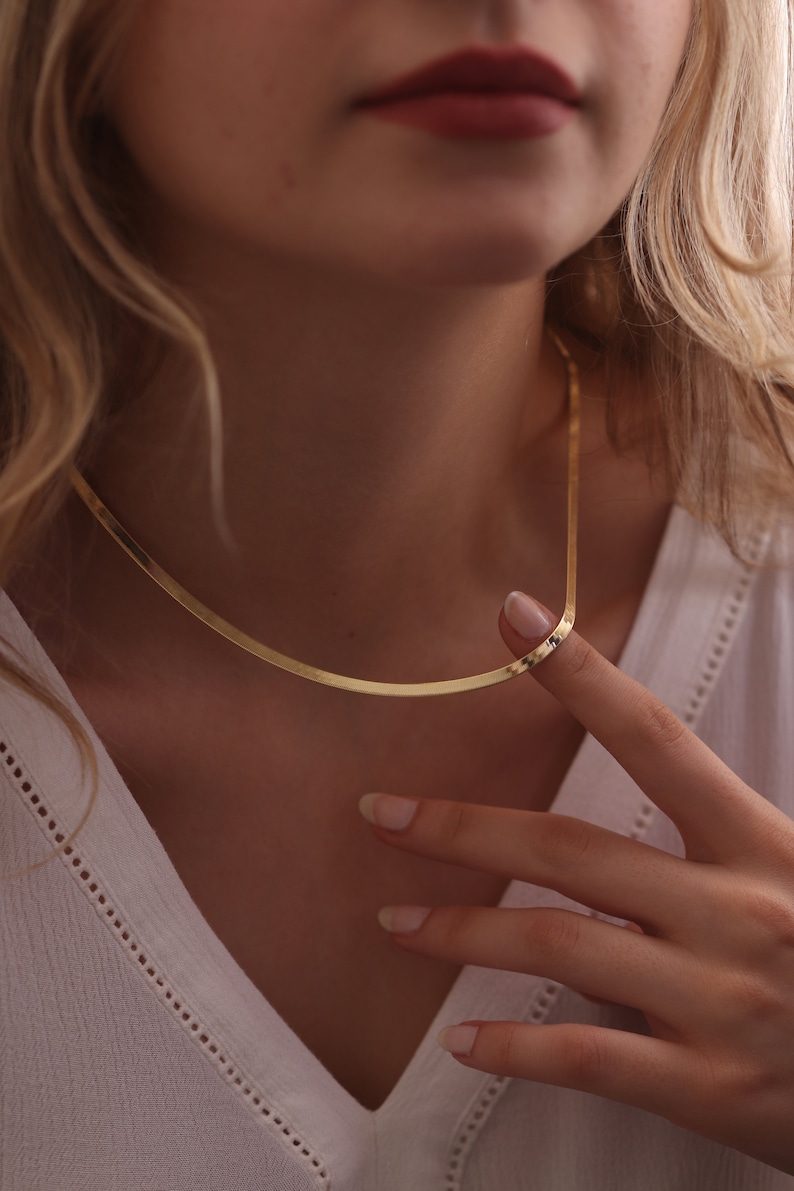 14k Gold Herringbone Necklace 2.75MM, 3.30MM, 3.65MM OR 4MM / Handmade Herringbone Necklace Available in Gold and White Gold imagem 3