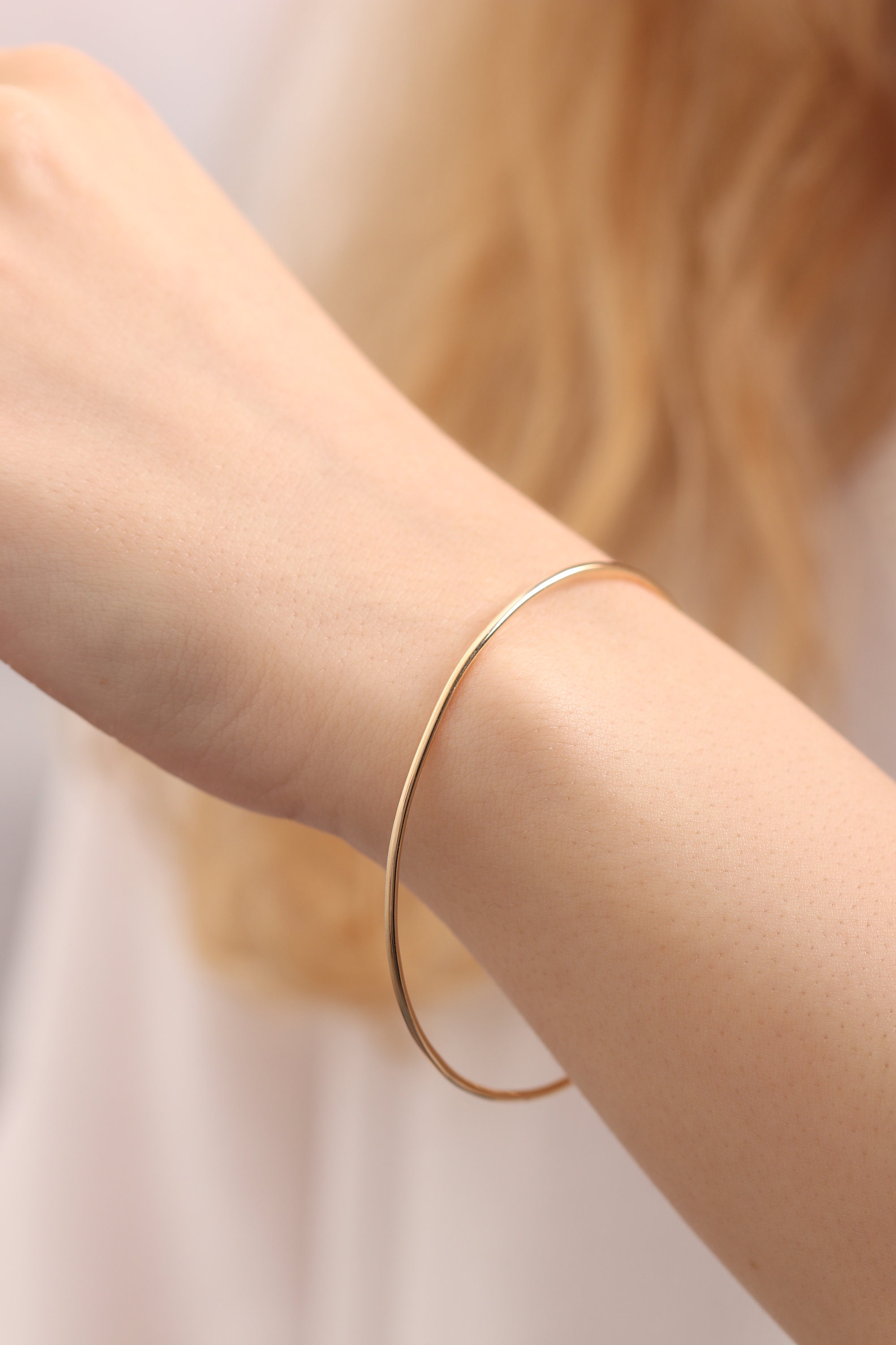 ヴィンテージ　ゴールド　シンプル　バングル 14k 18k ゴールドソリッドラウンドバングル/ミニマリスト