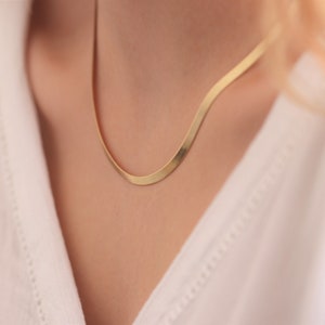 14k Gold Herringbone Necklace 2.75MM, 3.30MM, 3.65MM OR 4MM / Handmade Herringbone Necklace Available in Gold and White Gold imagem 5