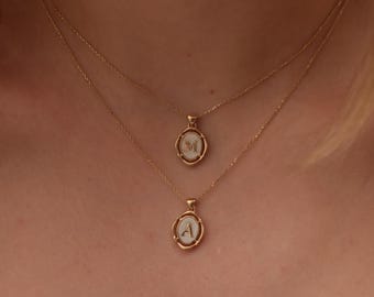 10k 14k 18k Gold Emaille Buchstabe Halskette, handgemachte Emaille Anfangskette, Gold Anfangshalskette, ovale Buchstabenhalskette, Geburtstagsgeschenk für Sie