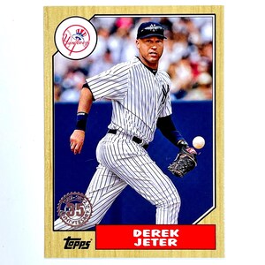 Tarjeta de homenaje a Derek Jeter de la serie actualizada de 2022 n.° 87TBU-33