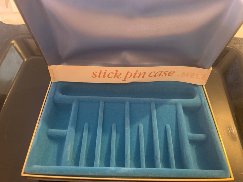 Mele Stick Pin Jewelry Case