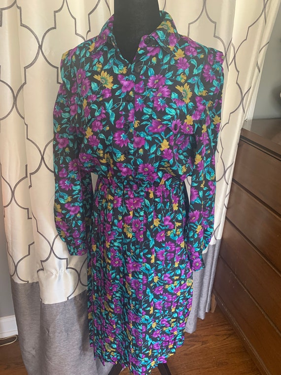 Vintage 1980s Floral Pleated Dress - image 3