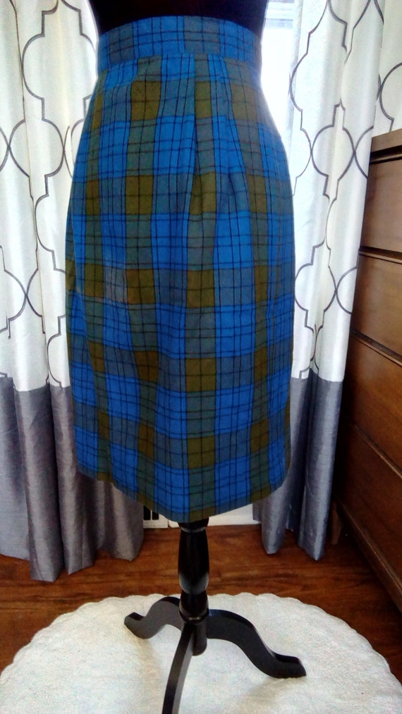 Green and blue vintage wool plaid skirt - image 1