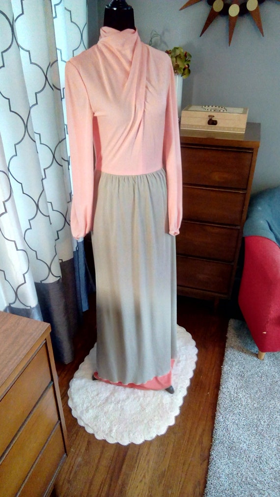 1970s Vintage Peach Eleanor Brenner Dress Gem