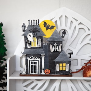 Handmade Halloween Haunted House Decor: Tiered Tray Display