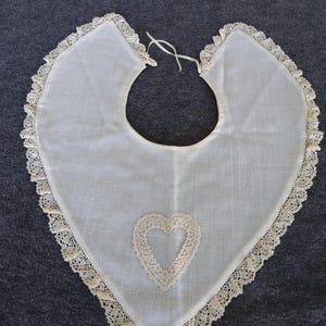 vintage lace collars (2! pieces)
