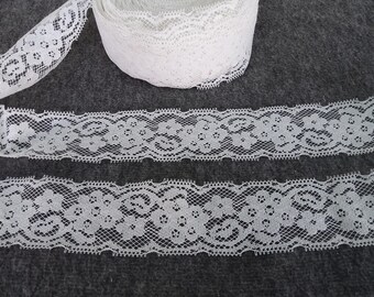 white lace (10+ yards)