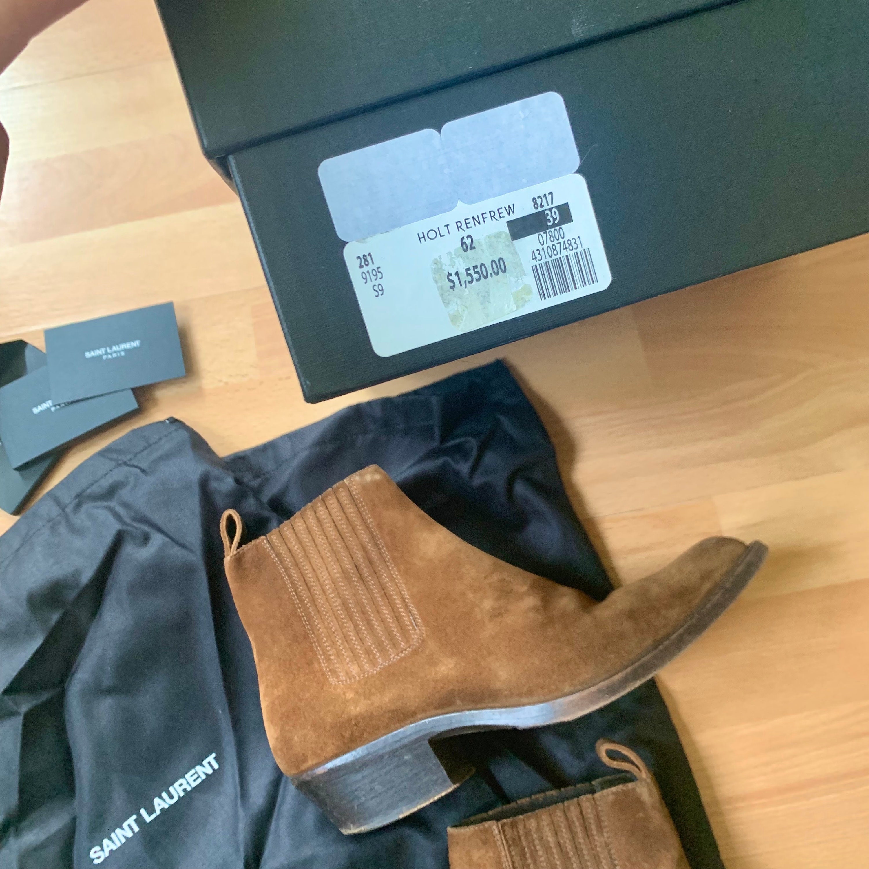 YSL Dakota Chelsea Boot Dakota boots Saint Laurent Black size 39.5 EU in Suede  main image 3