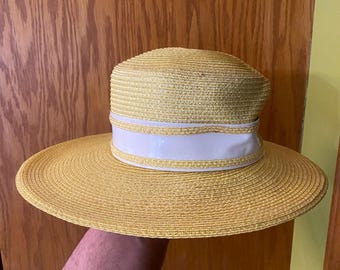 Vintage Yves Saint Laurent Felt Hat - 1960s Women display picture 2