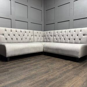 Comedor modular de 2 m x 2 m con 6 asientos abotonados - Terciopelo afelpado