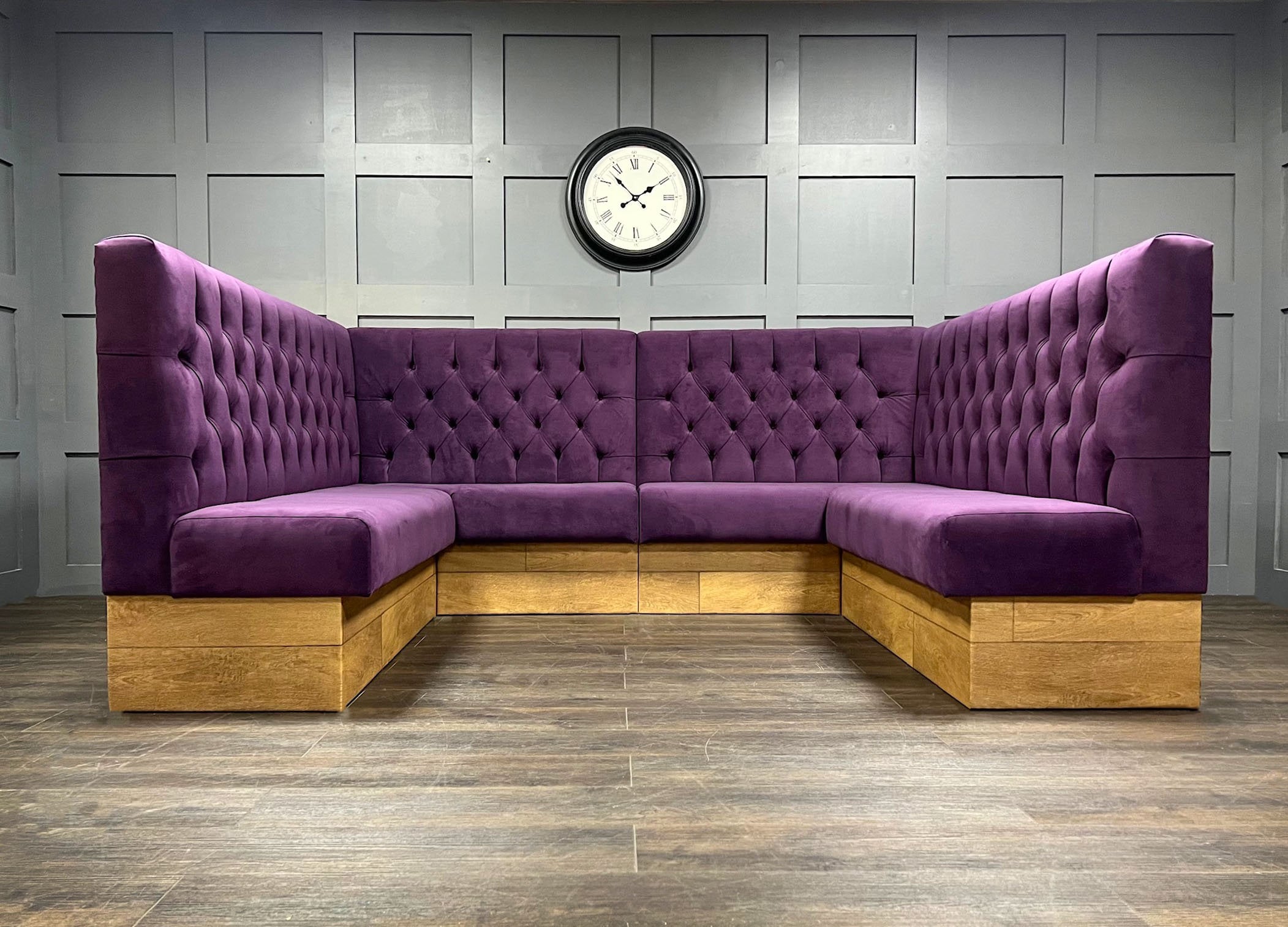 Restaurant Booth Seating Available in Any Colour and Size for Home