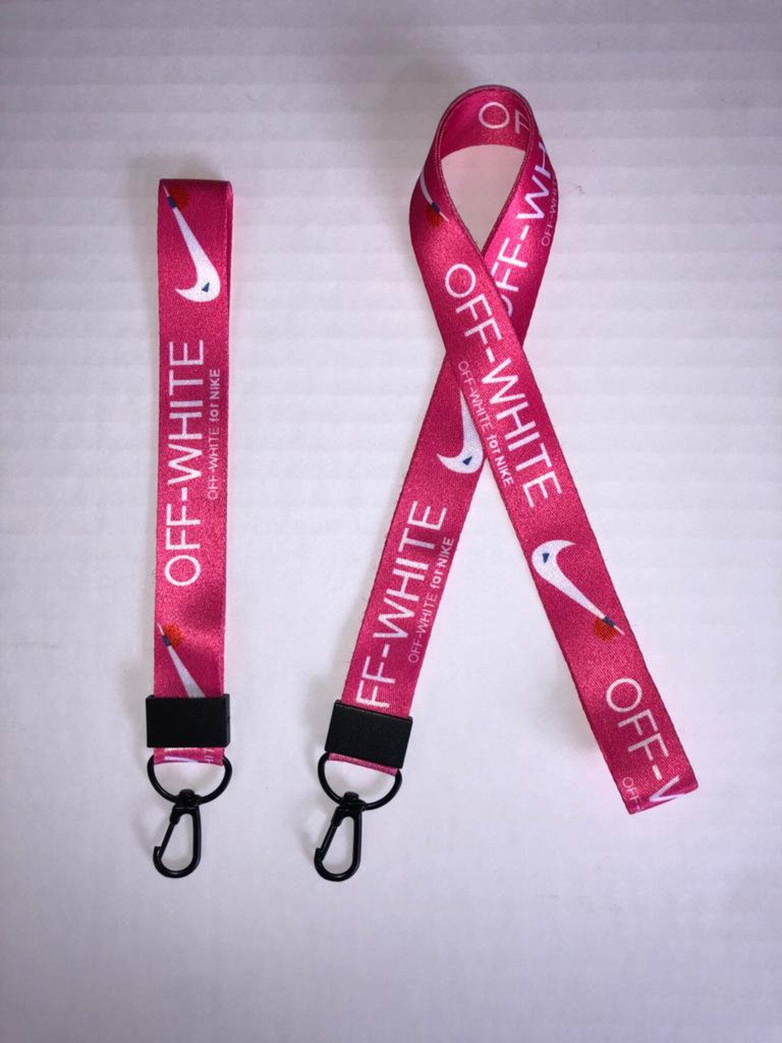 white nike lanyard