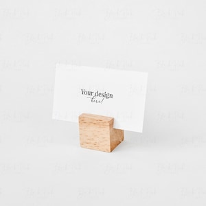 Maquete de cartão de lugar minimalista, cartão de lugar de casamento, cartão de 2 x 3,5 polegadas, objeto inteligente PSD, maquete de cartão de lugar de casamento, cartão de lugar em pé