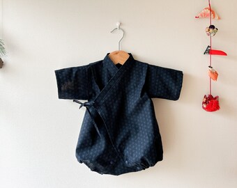 Nuovo! Baby Kimono, Jinbei, motivo a foglie di canapa, la pianta di canapa è un simbolo di una crescita sana in Giappone, pagliaccetti kimono con motivo tradizionale