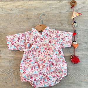 Lente babykimono, baby jinbei, gemaakt in Japan, sakura, kersenbloesem, handgemaakt, uniek, Japans cadeau, Aziatisch
