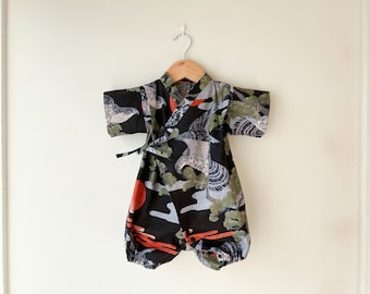 Kimono pour bébé, motif faucon, baby shower, nouveau-né, fabriqué au Japon, joli bébé Jinbei, vêtements de style japonais pour bébés, pour les 1 à 2 ans