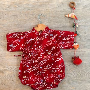 Baby kimono, Sakura, vlinder, baby jinbei, rood, meisje, pasgeboren baby kimono, kersenbloesem, lente, zomer, vlinder, meisje, pasgeboren baby kimono