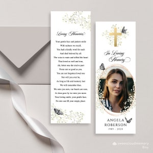 Modello segnalibro funebre floreale bianco Segnalibro croce dorata Segnalibro cattolico Celebrazione della vita Fiore respiro del bambino Farfalla ricordo funebre