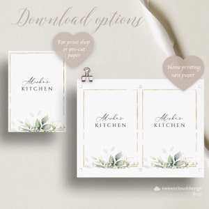 Op de afbeelding: Printbare keukenlabels met een gouden frame en groene aquarelbladeren. De labels zeggen "Alisha's Kitchen".