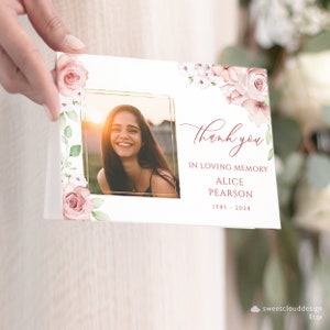 Blush Rose Funeral Merci carte Pliable Blush floral Funeral Merci Carte Rose Rose Merci Photo Modifiable Carte commémorative Pliée