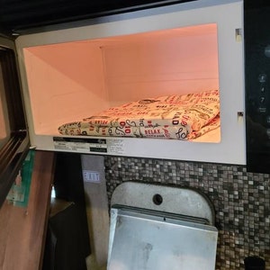 Funda protectora acolchada para bandeja de microondas de vidrio o piedra para pizza en RV - Camper - Remolque de viaje - Protector de placa de caravana