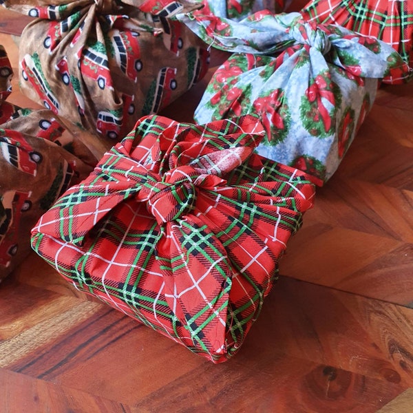 Christmas Fabric Gift Wrapping - Furoshiki Japanese Gift Wrapping cloth - Reusable gift wrap - Zero Waste Wrapping - Eco Gift Wrap
