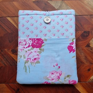Padded book sleeve, book cover, iPad cover, e-reader cover, book lover gift -  Blue/Pink Floral