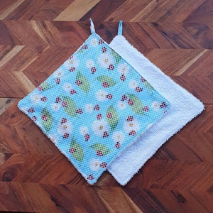 Reusable Kitchen Scrubby  Dish Cloths - Set of 2- lady bird print