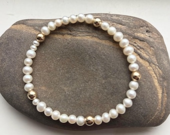 Pearl bracelet