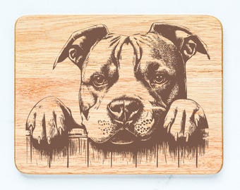 Tabla de cortar de madera de caucho con diseño de perro Pitbull, grabada con láser.