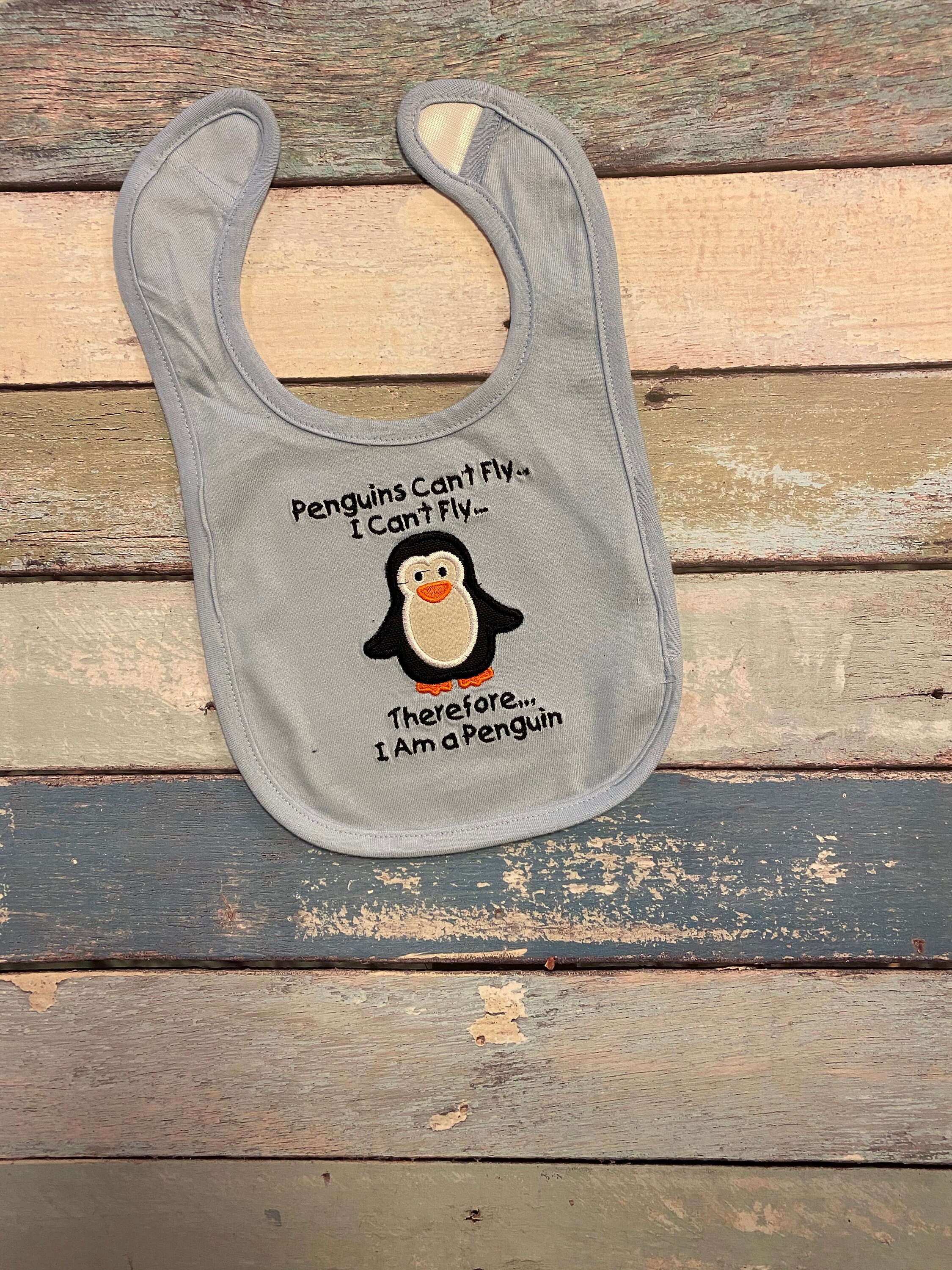 funny penguins cant fly i cant not fly therefore i' Maternity T