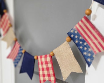 Americana Decor, Patriotic Decor, 4th of July Decor, Americana Garland, Patriotic Garland, Farmhouse Decor, Mantle Garland, Farmhouse