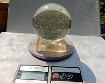 1,96 kg (D062) 1 pz "Mitiche piccole sfere a sfera topazio giallo con base acrilica" di Andara Crystal Monatomic superficie completamente lucida limitata.