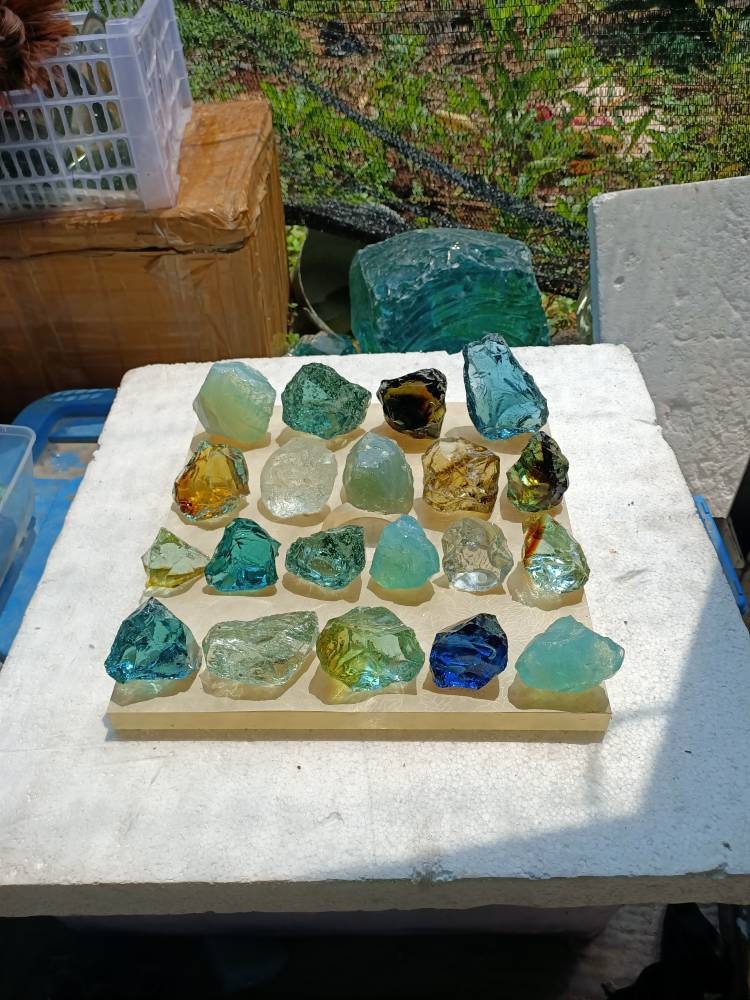 2.57kg(G093)20個入り アンダラクリスタル モノアトミック 天然原石