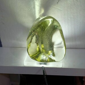 5.1kgE046 Nuovi pezziTopaz Yellow Foamof Andara Crystal Monatomic Natural lucidato con luce di base a LED per la meditazione immagine 4