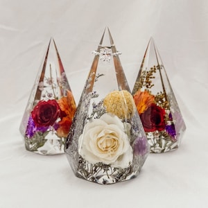 Personalisierter Ringhalter nur mit getrockneten Blumen | Harz Ring Halter | Brautstrauß Erhaltung | Hochzeit Blumenerhaltung