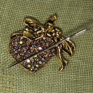 Valentine  Needle Minders