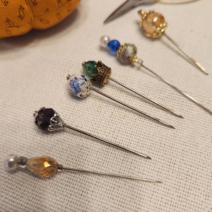 Crown bead pins image 5