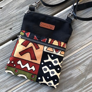 Mini sac en toile Kuba à bandoulière ~ pour smartphone, voyage, carte d'identité, espèces ~ 2 pochettes à fermeture éclair ~ 6,5 x 20 cm ~ Artisanal ~ Bohème ~ Africain
