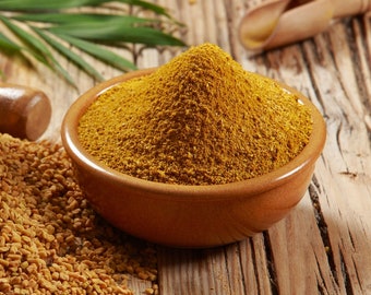 Polvo de fenogreco, polvo de semillas de methi, especias indias para cocinar, mascarillas capilares y productos caseros para el cuidado de la piel.