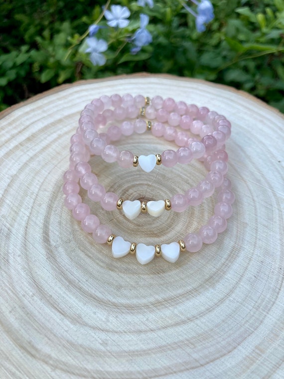 Bracciale con cuore in madreperla e pietra lavica, diffusore di aromaterapia - Italia