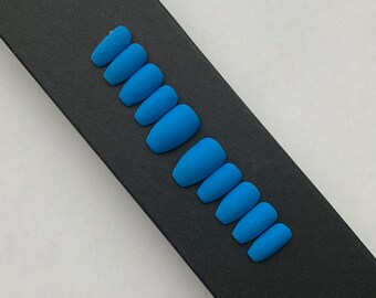 Electric blue matte
