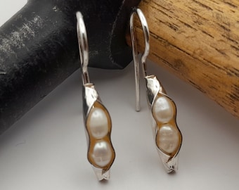 wedding silver earrings with natural pearls,bridal pearls earrings,bridesmaid earrings,handmade wedding earrings,gift post pearl earrings
